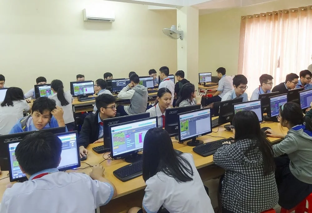 Vì sao trẻ nên học lập trình từ sớm