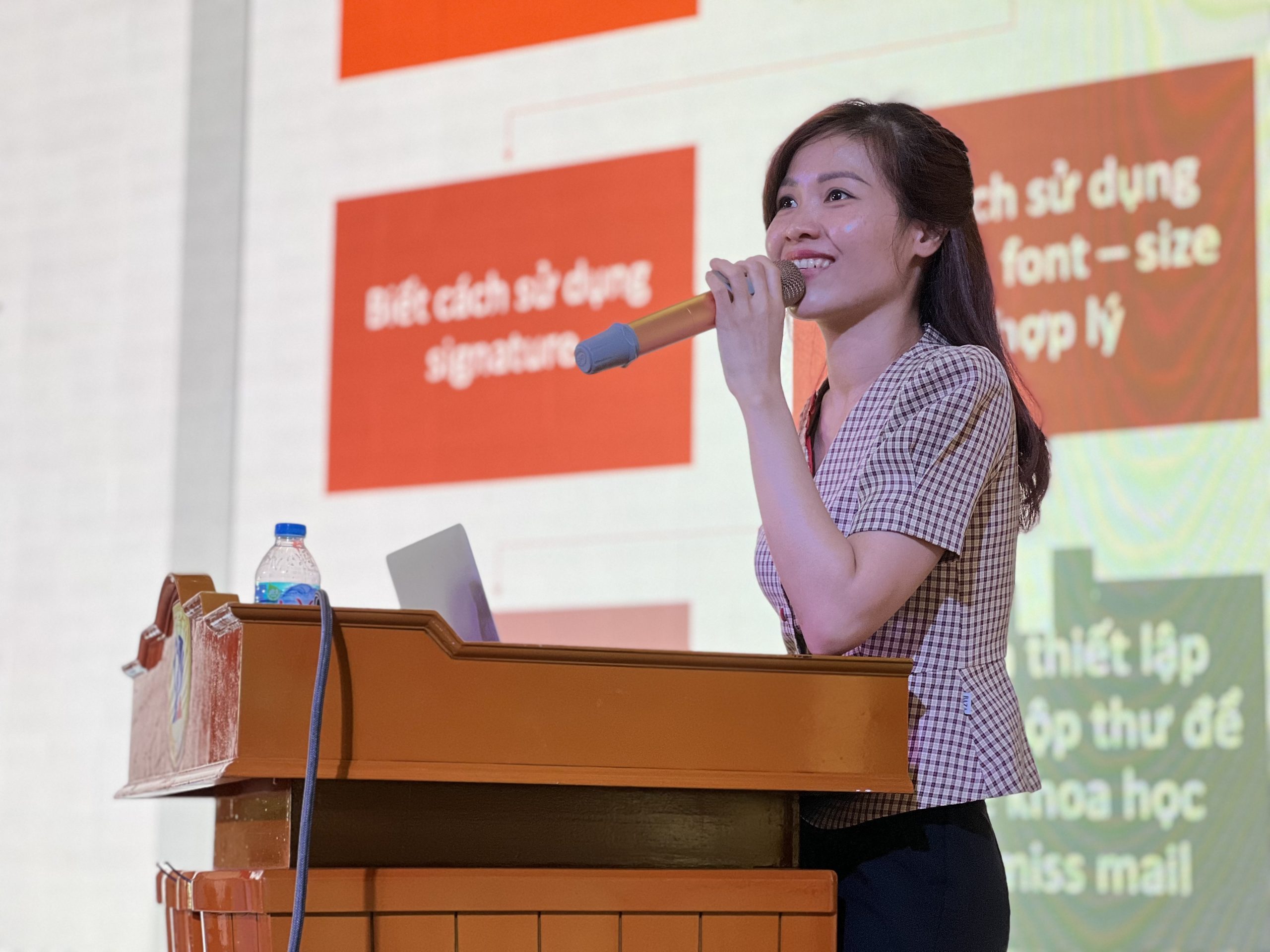 Đào tạo kỹ năng mềm cho sinh viên