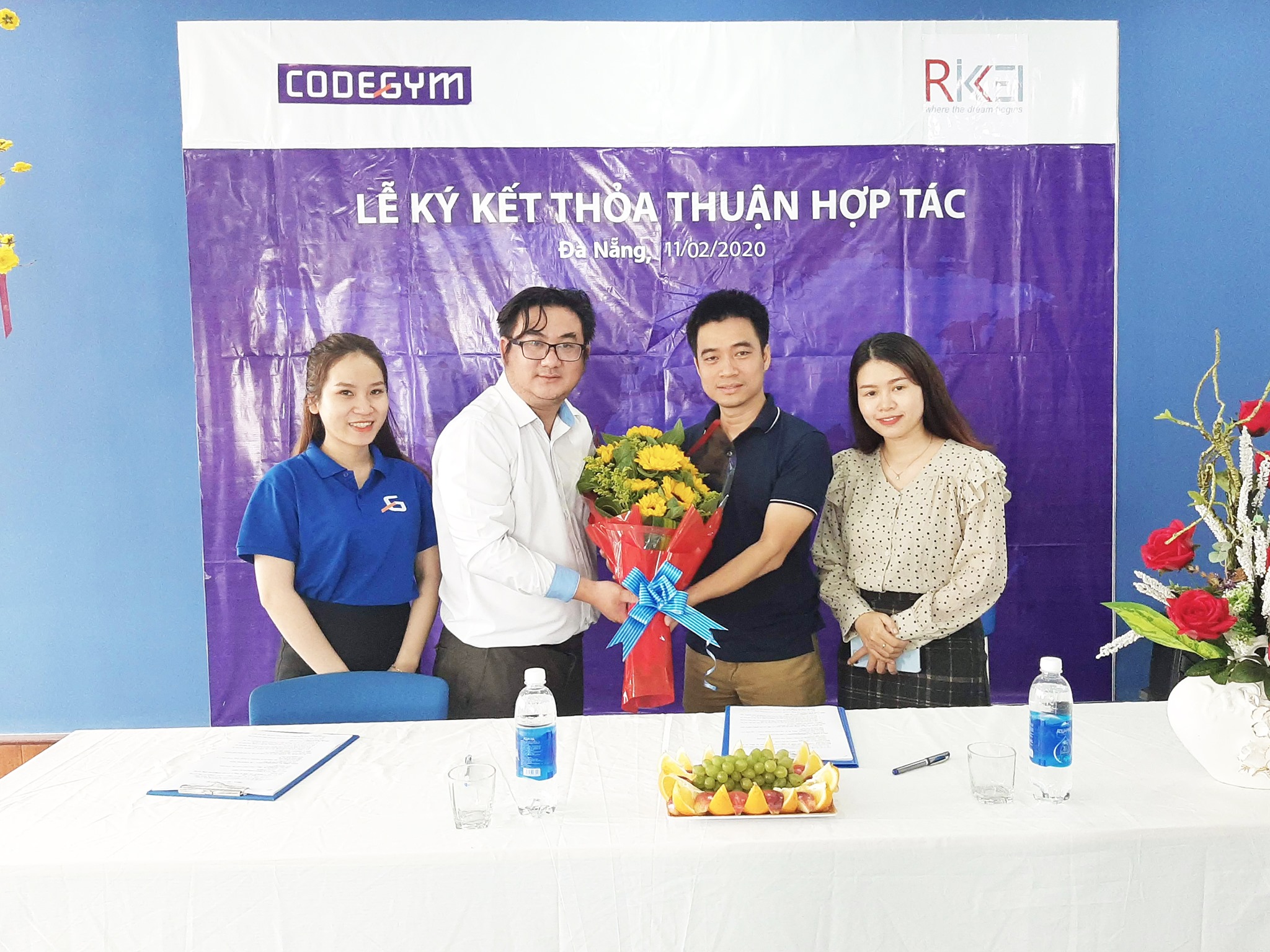 Hợp tác với Rikkeisoft