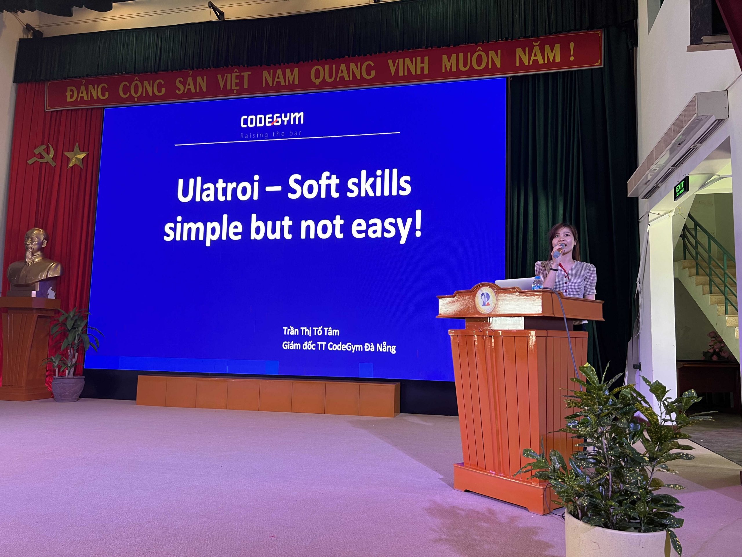 Đào tạo kỹ năng mềm cho sinh viên