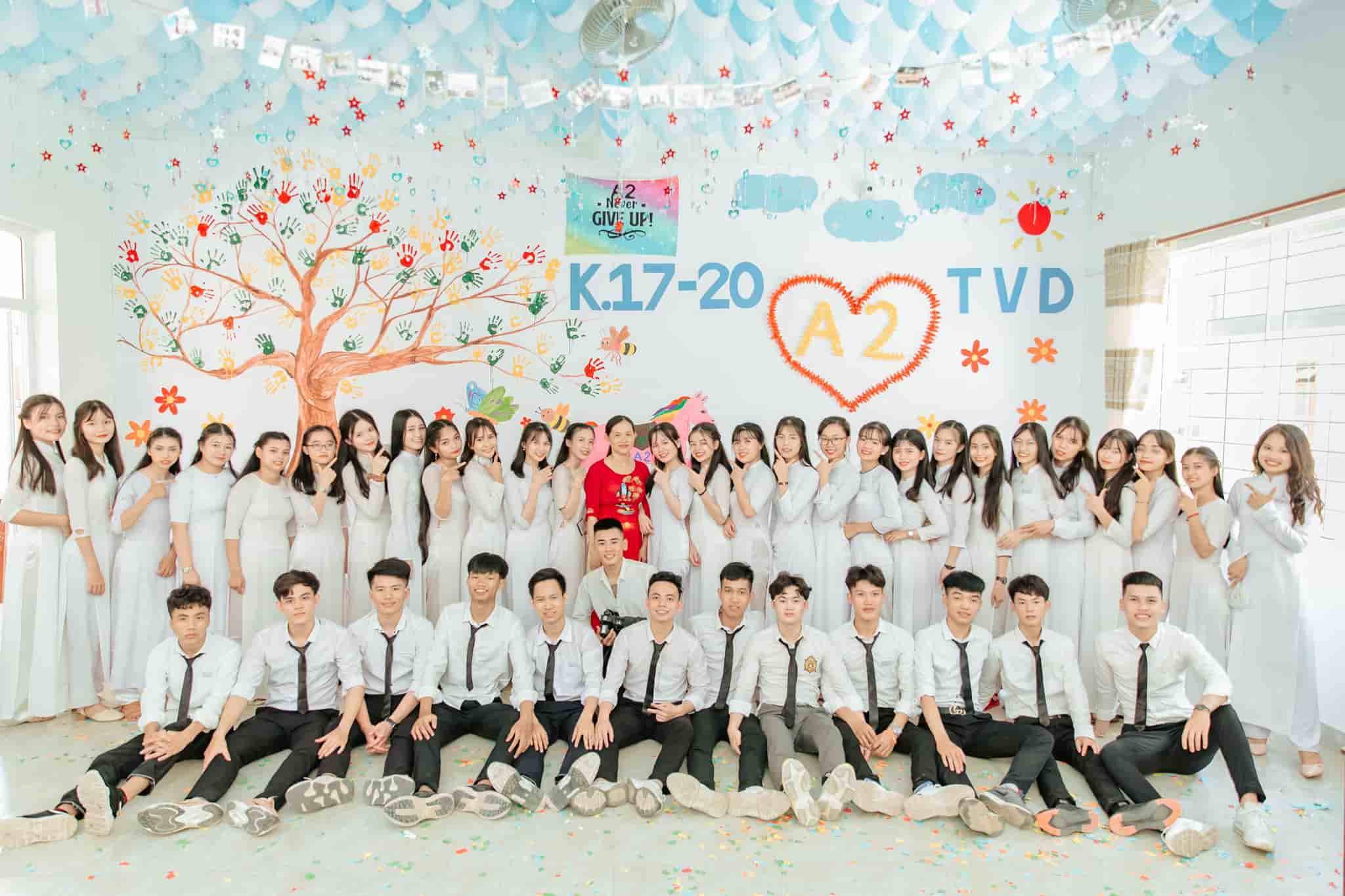 Có bằng cấp 3 thì làm nghề gì